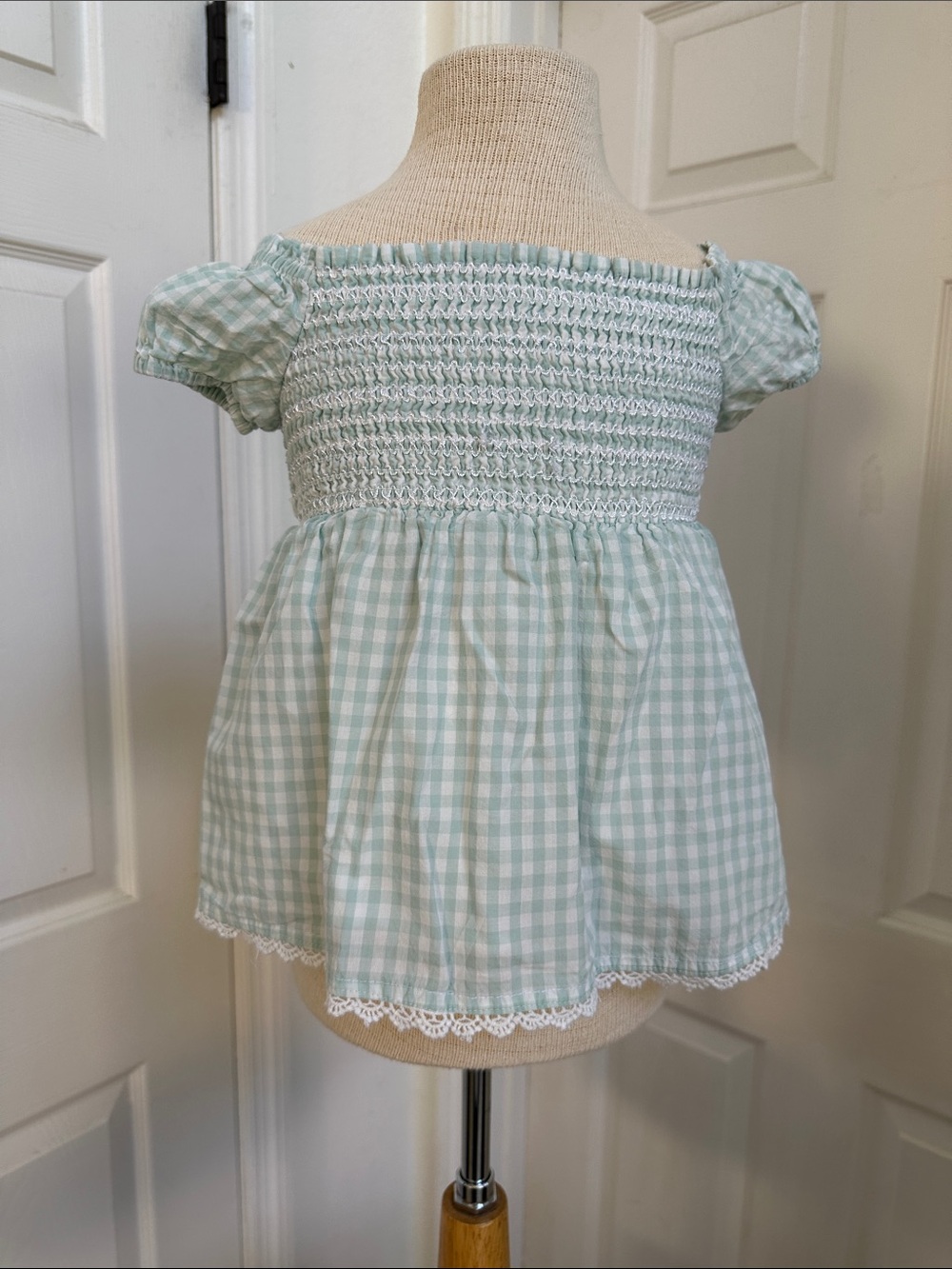 Max Studio Baby Gingham Mint Green Smocked BodiceTop With Puff Sleeves Size 18M